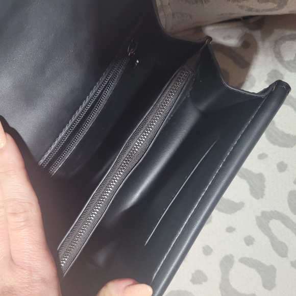 Floral Gold Studded Faux Leather Chain Strap Black - Picture 8 of 14